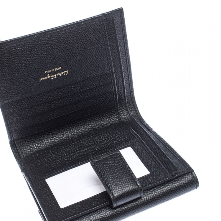 Pre Owned Salvatore Ferragamo Black Leather Gancini Bifold Wallet