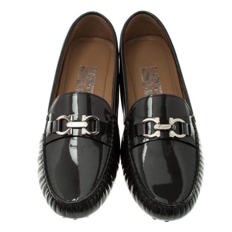 Pre Owned Salvatore Ferragamo Black Patent Pebbled Leather Saba Loafers Size 41