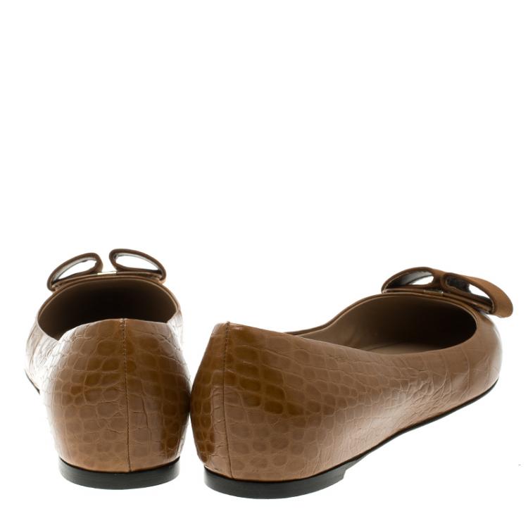 Pre Owned Salvatore Ferragamo Brown Croc Embossed Leather Mimi Pointed Toe Flats Size 40.5