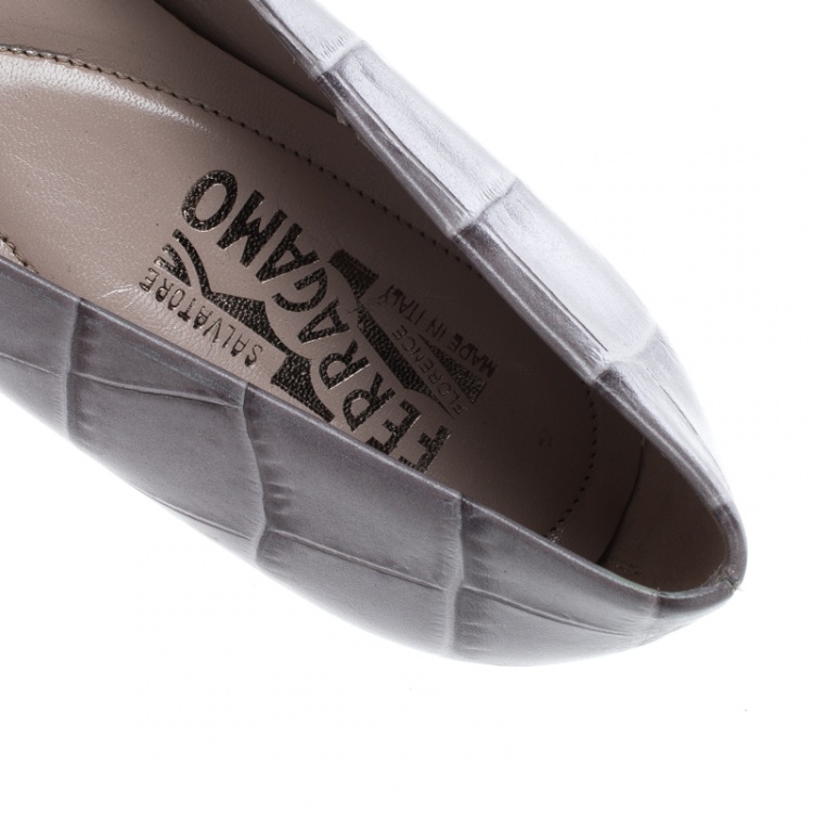 Pre Owned Salvatore Ferragamo Grey Embossed Croc Leather Varina Ballet Flats Size 40.5