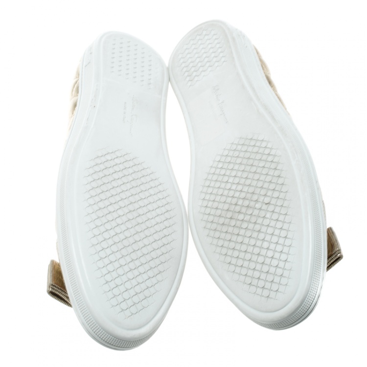 مملوكة مسبقًا Salvatore Ferragamo Metallic Gold Quilted Leather Rufina Sneaker Ballet Flats Size 38.5