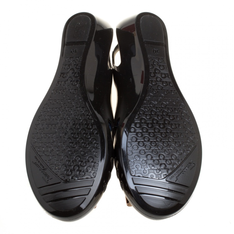 Pre Owned Salvatore Ferragamo Black Jelly Bermuda Flats Size 40.5