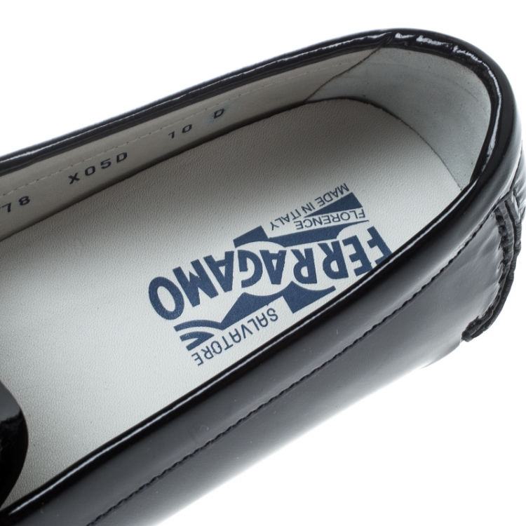 Pre Owned Salvatore Ferragamo Black Patent Leather Parigi Gancini Driver Loafers Size 40.5
