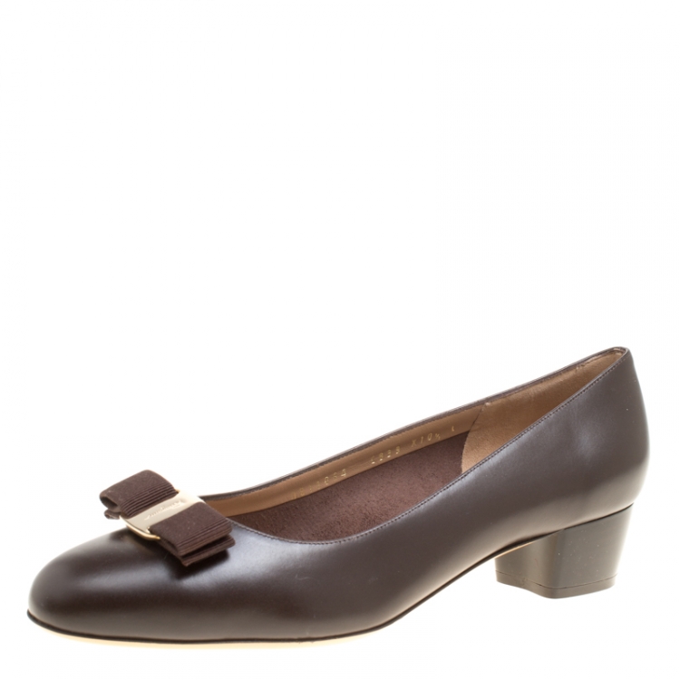 Salvatore Ferragamo Chocolate Brown Leather Vara Bow Block Heel Pumps Size 41 Salvatore Ferragamo The Luxury Closet