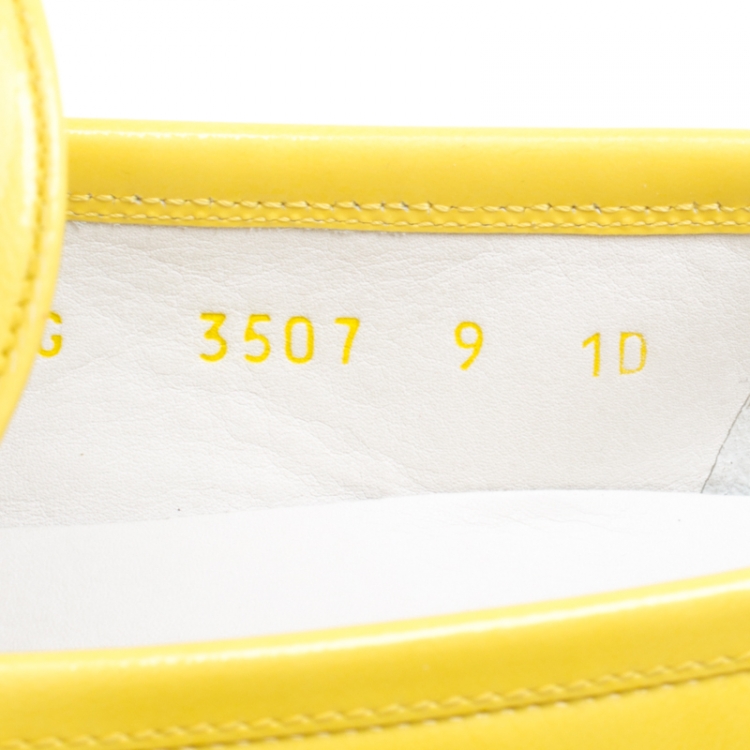 مملوكة مسبقًا Salvatore Ferragamo Women Yellow Patent Leather Mason Gancio Bit Loafers Size 39.5