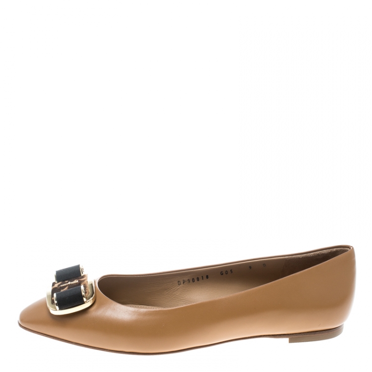 Pre Owned Salvatore Ferragamo Beige Leather Lola Ballet Flats Size 39.5
