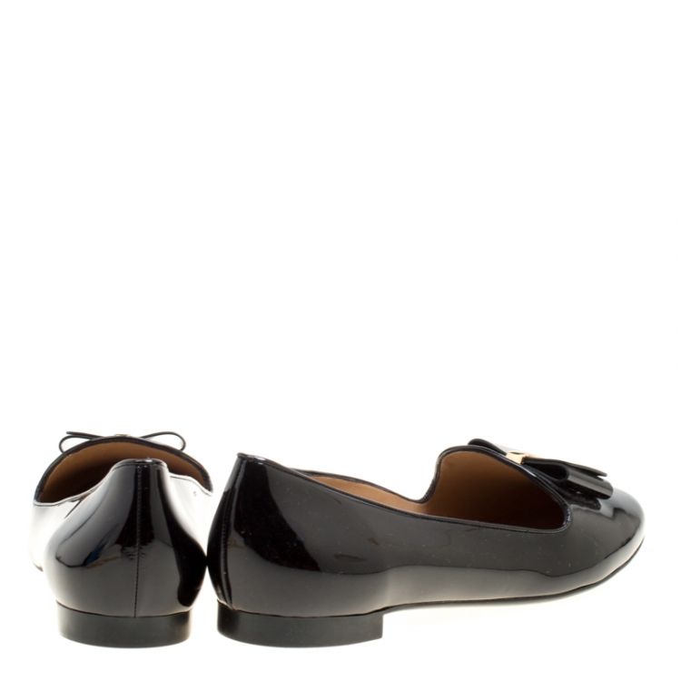 مملوكة مسبقًا Salvatore Ferragamo Black Patent Leather Smoking Slippers Size 41.5