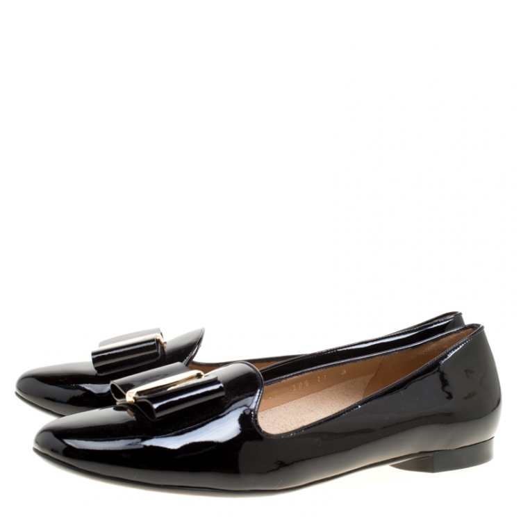 مملوكة مسبقًا Salvatore Ferragamo Black Patent Leather Smoking Slippers Size 41.5