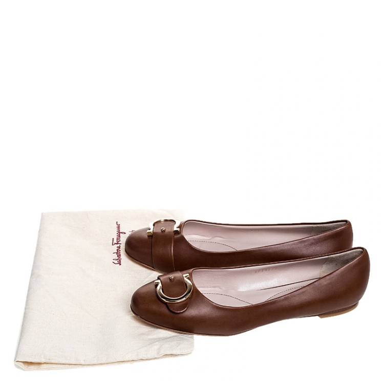 Pre Owned Salvatore Ferragamo Brown Leather Buckle Detail Ballet Flats Size 40