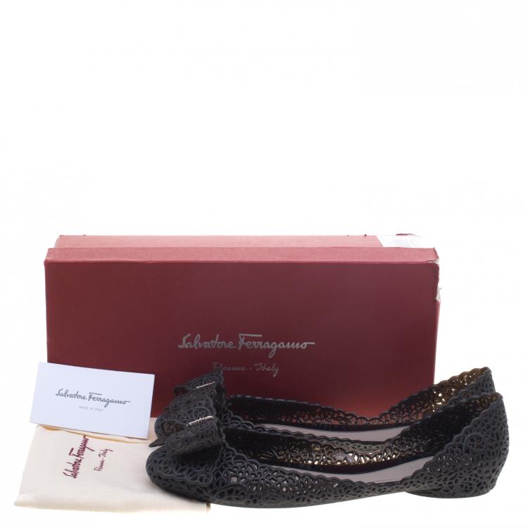 Pre Owned Salvatore Ferragamo Black Cutout Jelly Nilly Bow Ballet Flats Size 40.5