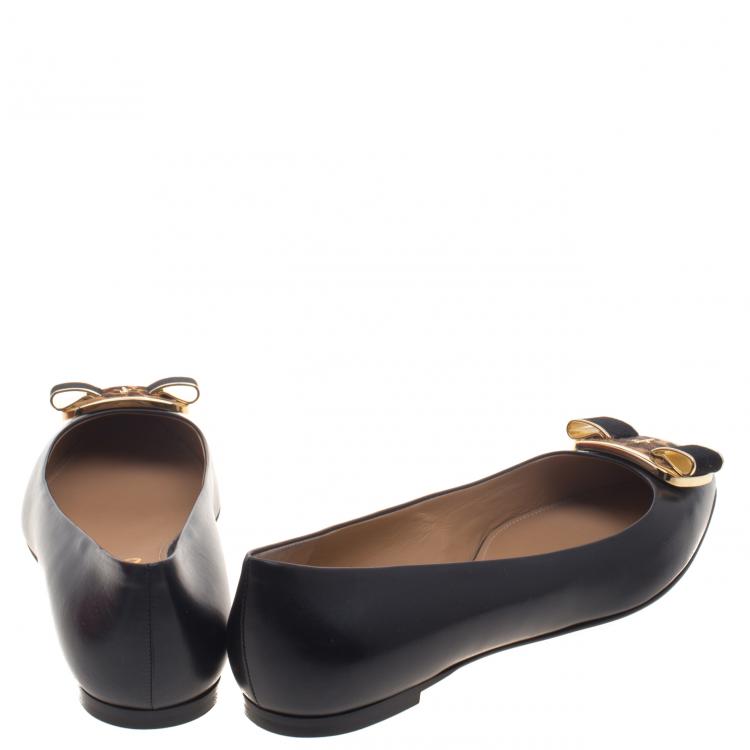 Pre Owned Salvatore Ferragamo Black Leather Lola Ballet Flats Size 40
