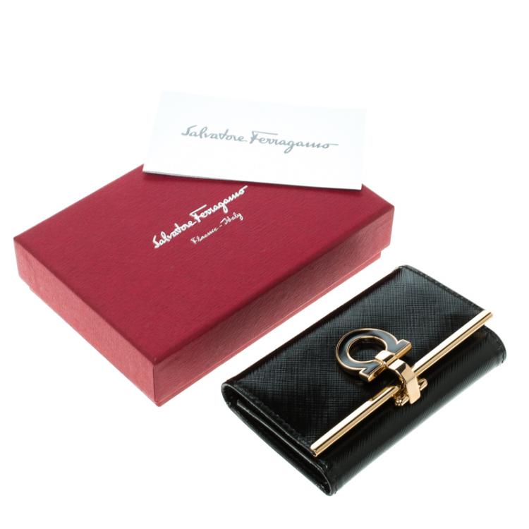 Pre Owned Salvatore Ferragamo Black Patent Leather Gancini 6 Key Holder