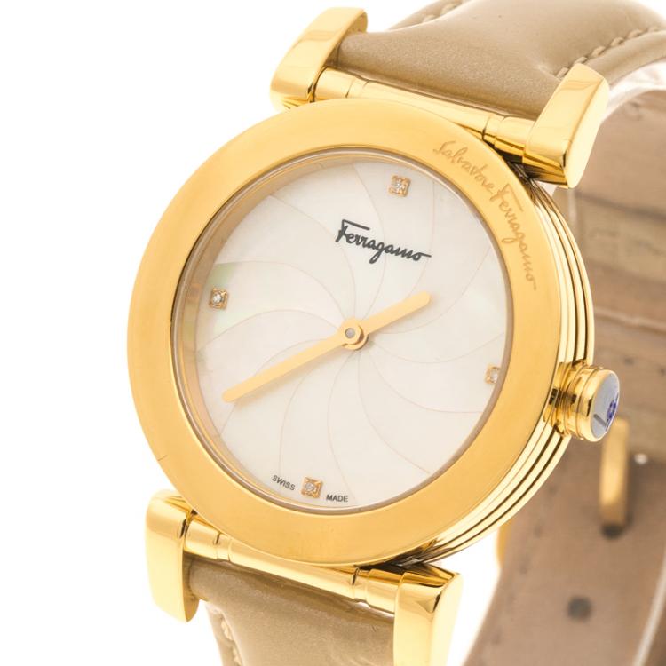 Pre Owned Salvatore Ferragamo Mother of Pearl Gold Plated Stainless Steel Firenze Women's Wristwatch 32 mm