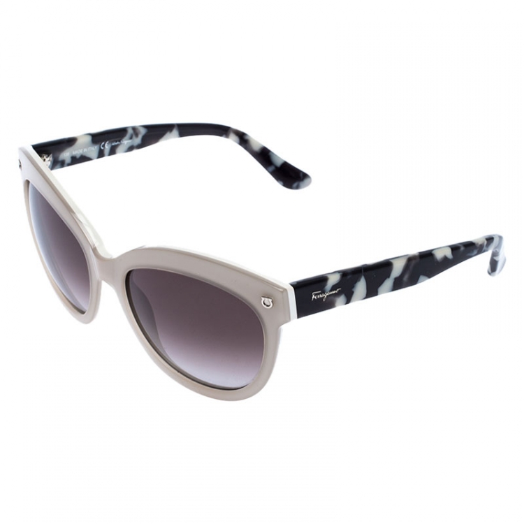 Pre Owned Salvatore Ferragamo Off White/Black SF675S Cat Eye Sunglasses