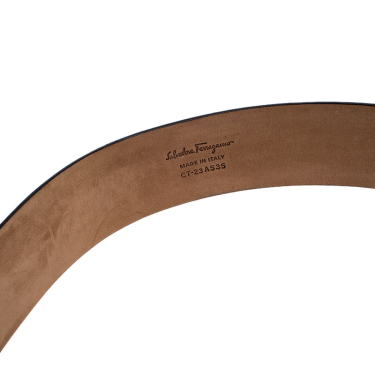 Pre Owned Salvatore Ferragamo Black Leather Gancio Belt 85CM