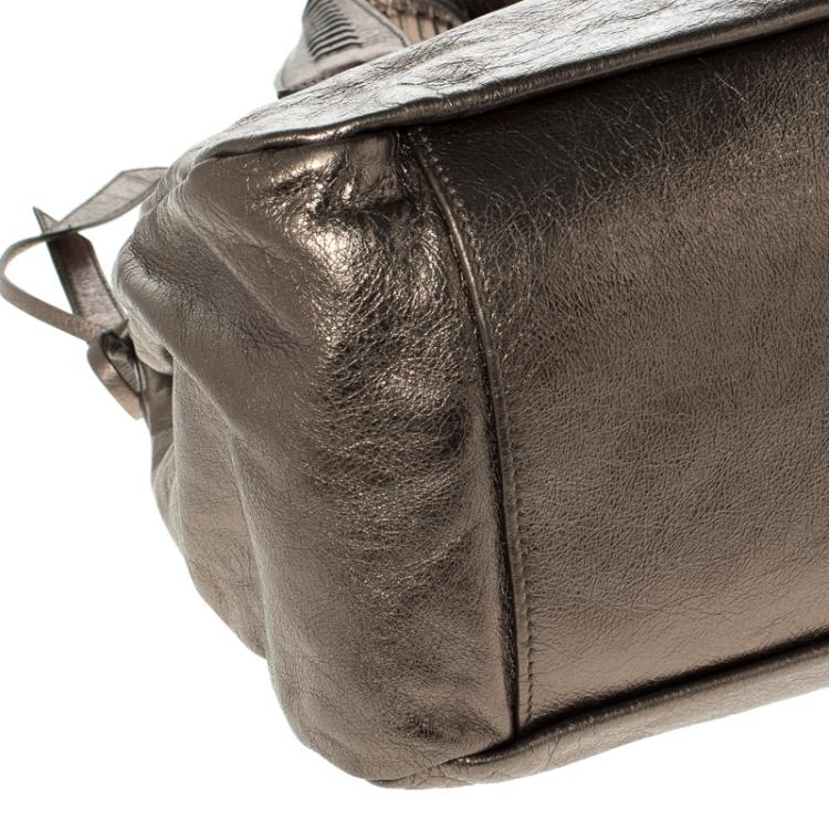 مملوكة مسبقًا Salvatore Ferragamo Metallic Grey Leather Tote