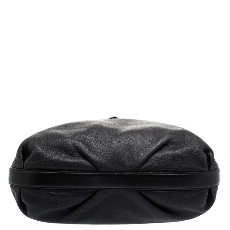 Pre Owned Salvatore Ferragamo Black Leather Hobo