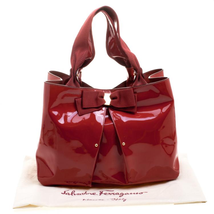 مملوكة مسبقًا Salvatore Ferragamo Red Patent Leather Miss Vara Tote