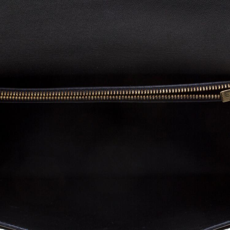 مملوكة مسبقًا Salvatore Ferragamo Black Leather Gancio Lock Shoulder Bag