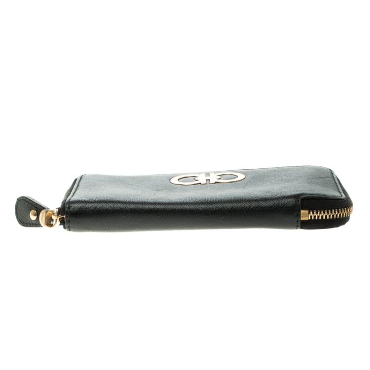 Pre Owned Salvatore Ferragamo Black Leather Double Gancio Zip Around Wallet 