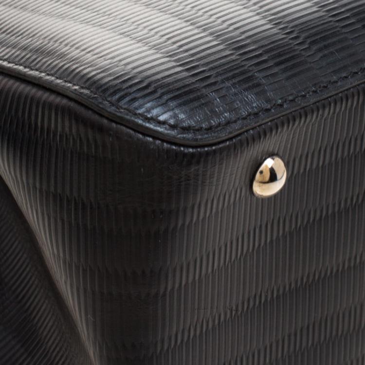مملوكة مسبقًا Salvatore Ferragamo Black Embossed Leather Top Handle Bag