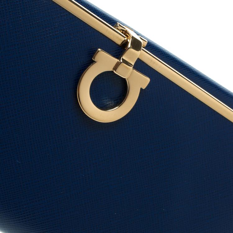 مملوكة مسبقًا Salvatore Ferragamo Blue Leather Gancio Clasp Continental Wallet
