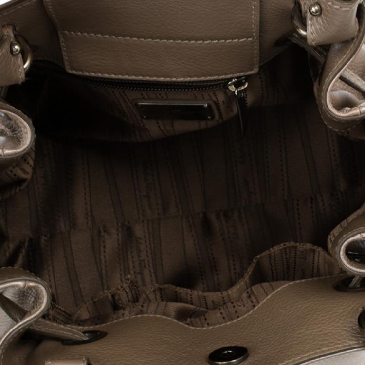 Pre Owned Salvatore Ferragamo Metallic Grey Leather Gancini Detail Handbag