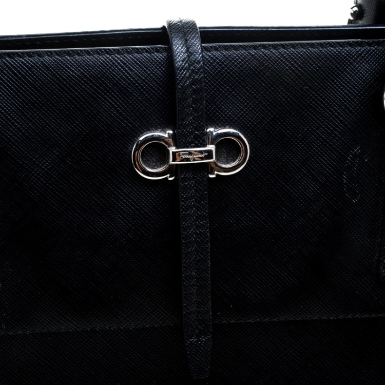 مملوكة مسبقًا Salvatore Ferragamo Black Leather Large Briana Tote