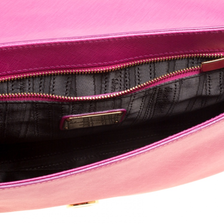 مملوكة مسبقًا Salvatore Ferragamo Hot Pink Leather Bree Shoulder Bag