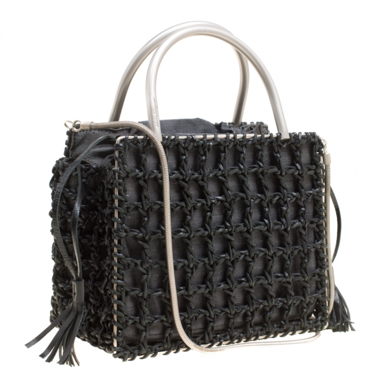 مملوكة مسبقًا Salvatore Ferragamo Black Woven Leather Top Handle Shoulder Bag
