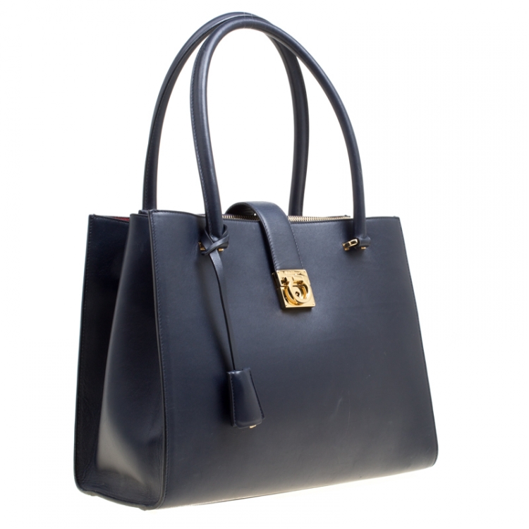 مملوكة مسبقًا Salvatore Ferragamo Navy Blue Leather Marlene Tote