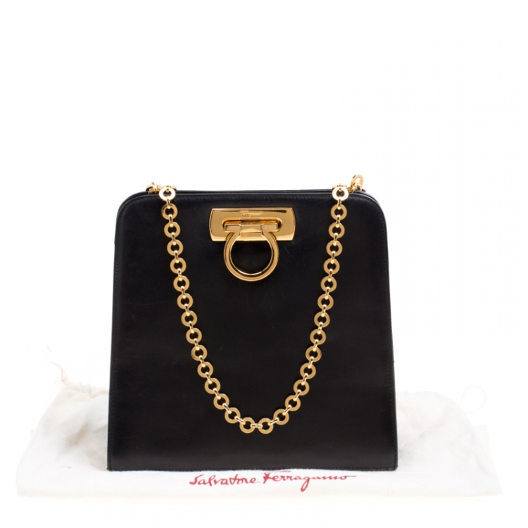 Pre Owned Salvatore Ferragamo Black Leather Shoulder Bag