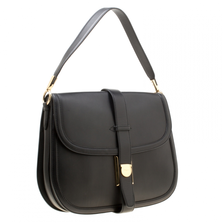 Pre Owned Salvatore Ferragamo Black Leather Elly Shoulder Bag