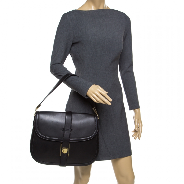 Pre Owned Salvatore Ferragamo Black Leather Elly Shoulder Bag