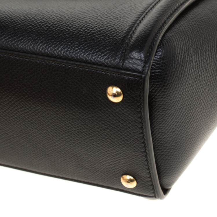 Pre Owned Salvatore Ferragamo Black Leather Carrie Top Handle Bag