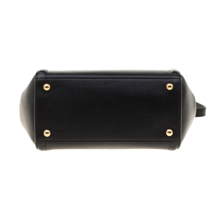 Pre Owned Salvatore Ferragamo Black Leather Carrie Top Handle Bag