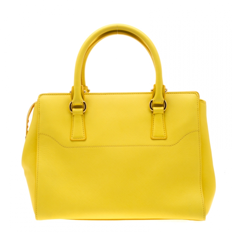 مملوكة مسبقًا Salvatore Ferragamo Yellow  Leather Beky Tote