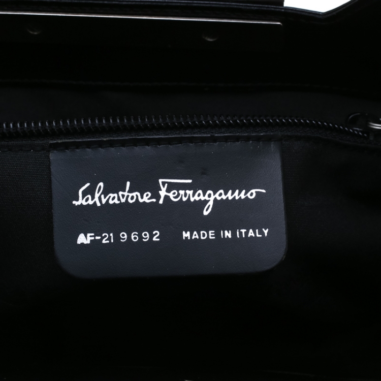 Pre Owned Salvatore Ferragamo Black Leather Shoulder Bag