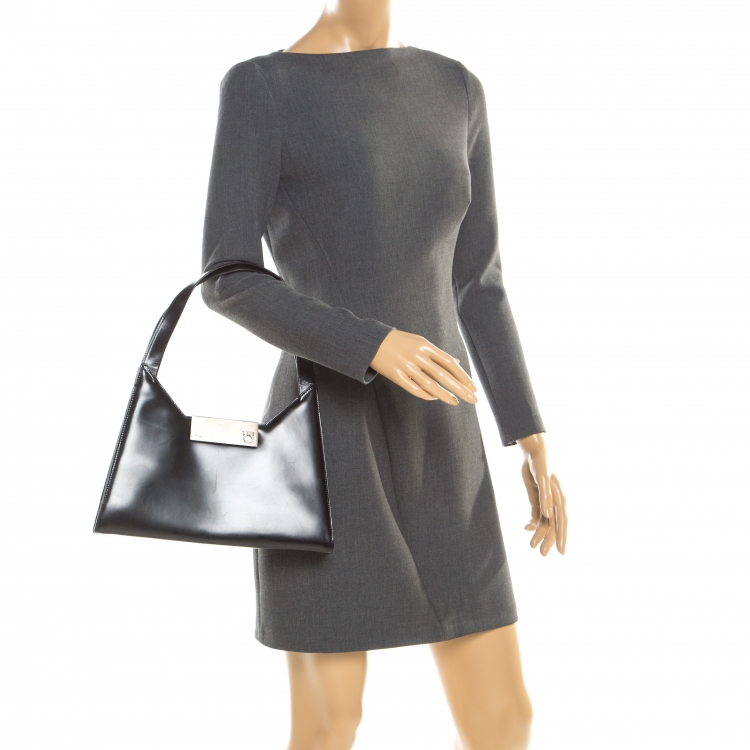 Pre Owned Salvatore Ferragamo Black Leather Shoulder Bag