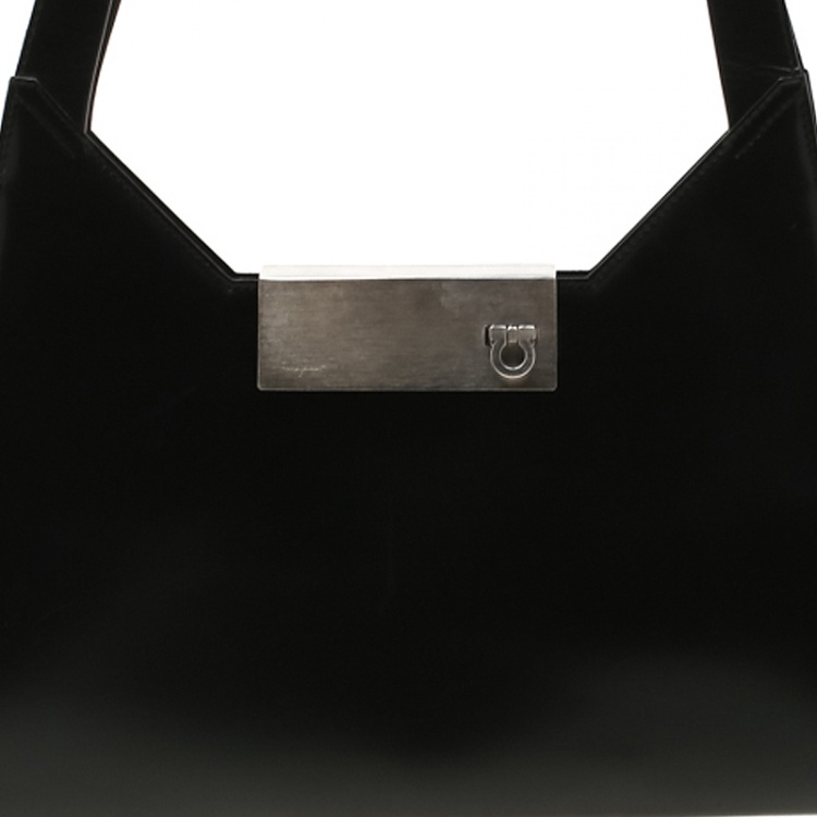 Pre Owned Salvatore Ferragamo Black Leather Shoulder Bag