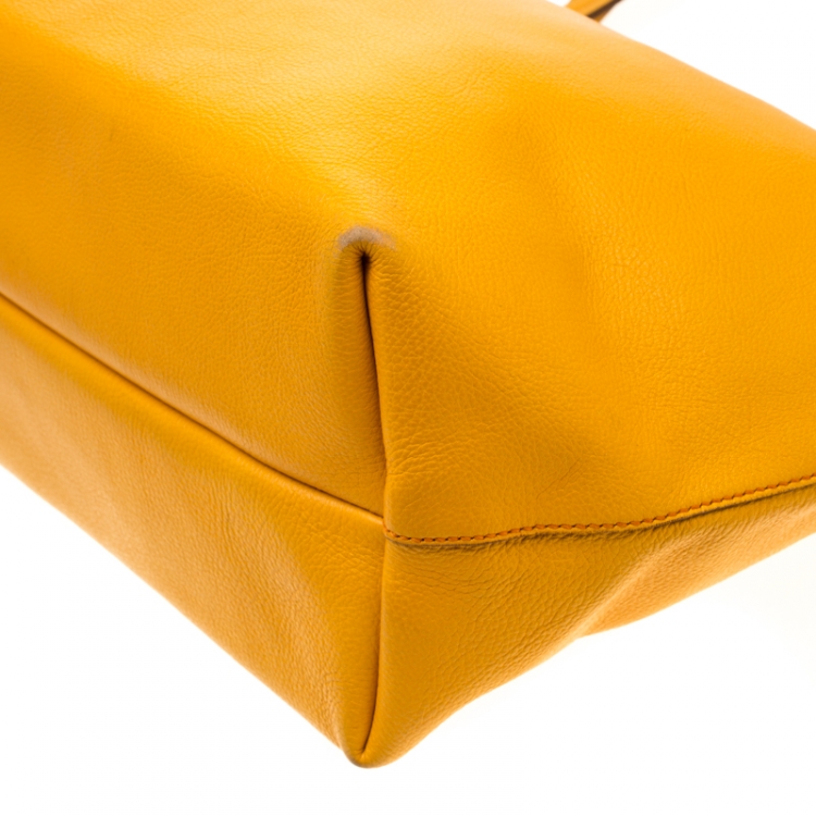 Pre Owned Salvatore Ferragamo Mustard Leather Bice Tote