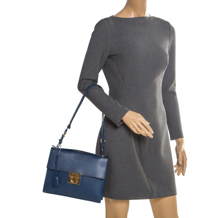 Pre Owned Salvatore Ferragamo Blue Leather Gancio Lock Shoulder Bag