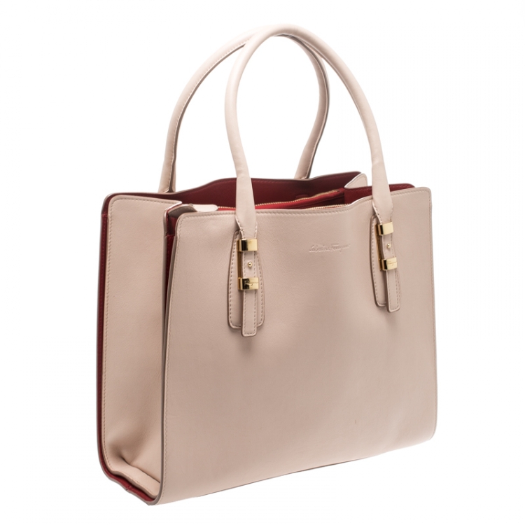 Pre Owned Salvatore Ferragamo Beige Leather Medium Tote 