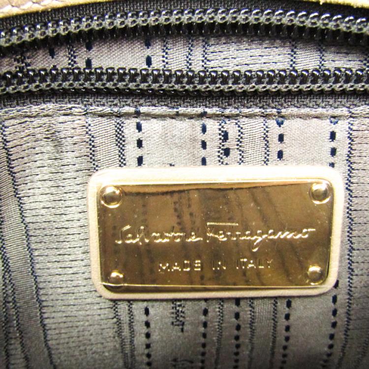 Pre Owned Salvatore Ferragamo Beige Leather Shoulder Bag