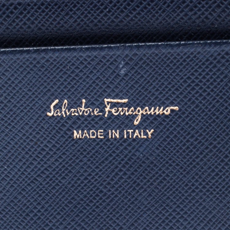 مملوكة مسبقًا Salvatore Ferragamo Navy Blue Leather Double Gancio Card Holder