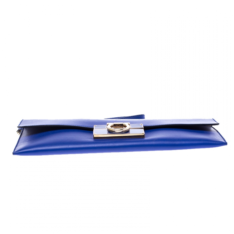 مملوكة مسبقًا Salvatore Ferragamo Blue Leather Afef Gancio Clutch
