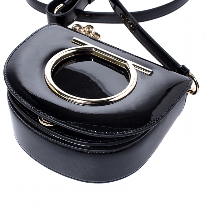 Pre Owned Salvatore Ferragamo Black Patent Leather Sabine Crossbody Bag