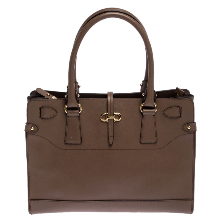 مملوكة مسبقًا Salvatore Ferragamo Brown Leather Medium Briana Tote