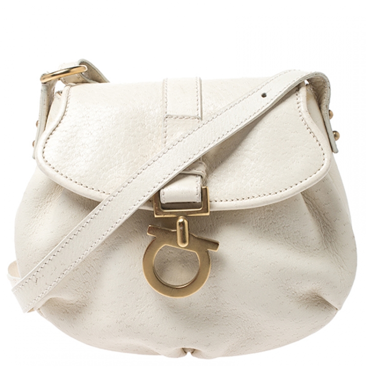 Pre Owned Salvatore Ferragamo Off White Leather Gancio Flap Crossbody Bag