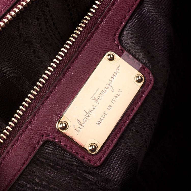 Pre Owned Salvatore Ferragamo Burgundy Micro Quilted Vara Chain Shoulder Bag